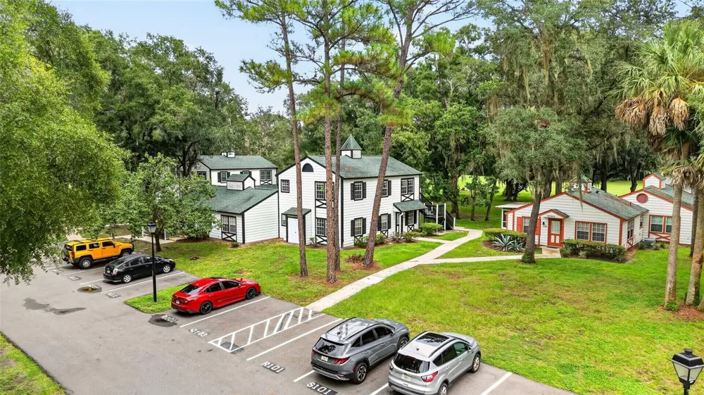 7930 MIDWAY DRIVE TERRACE #R201 ocala, FL 34472