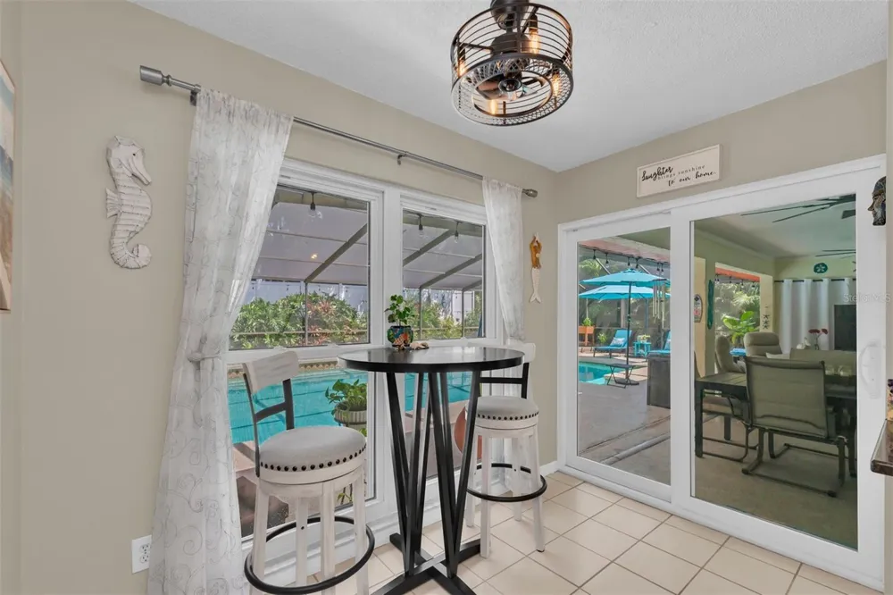 207 AMESBURY CIRCLE Sun City Center, FL 33573