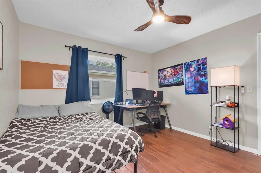 207 AMESBURY CIRCLE Sun City Center, FL 33573