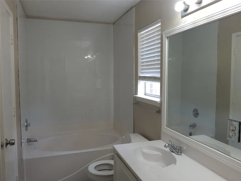 6009 Castanada Drive Arlington, TX 76018