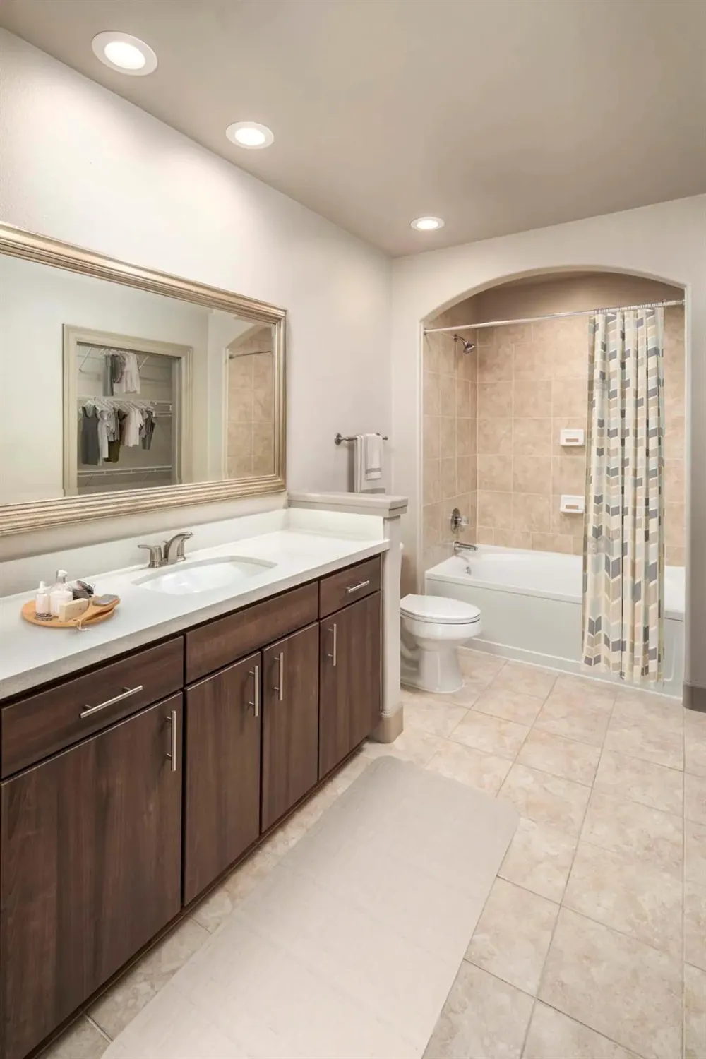 1200 Post Oak Boulevard #901 Houston, TX 77056