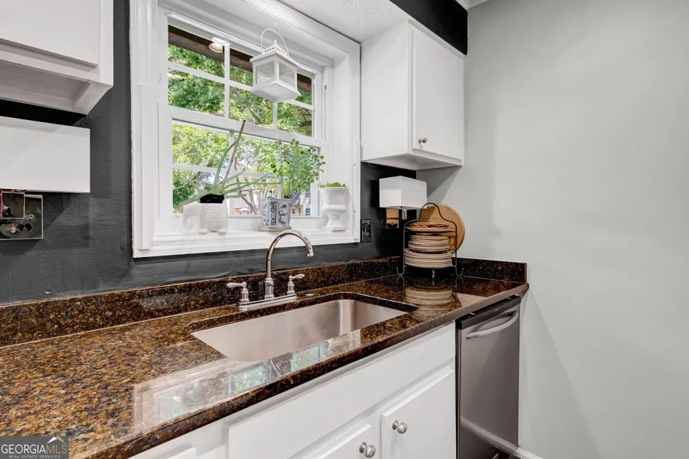 6905 Park AVE Sandy Springs, GA 30342
