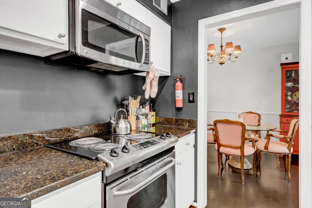 6905 Park AVE Sandy Springs, GA 30342