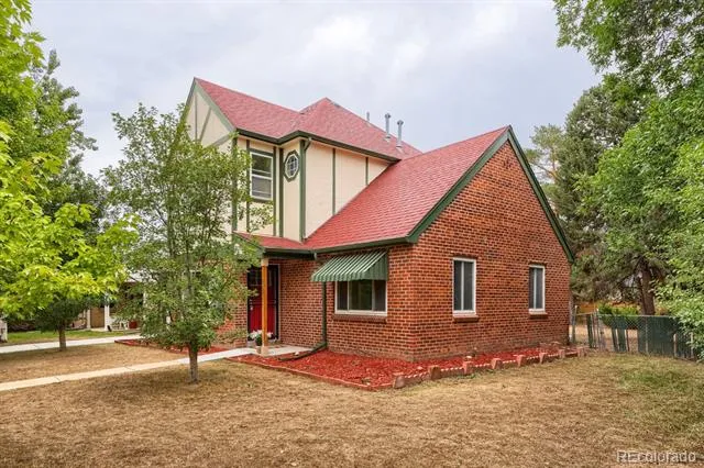 1060 Leyden Street Denver, CO 80220