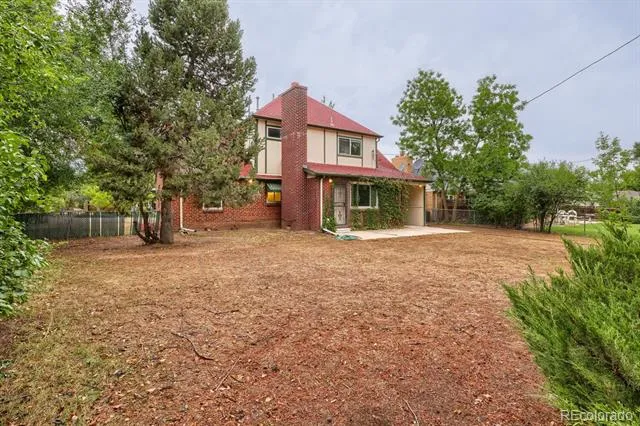 1060 Leyden Street Denver, CO 80220