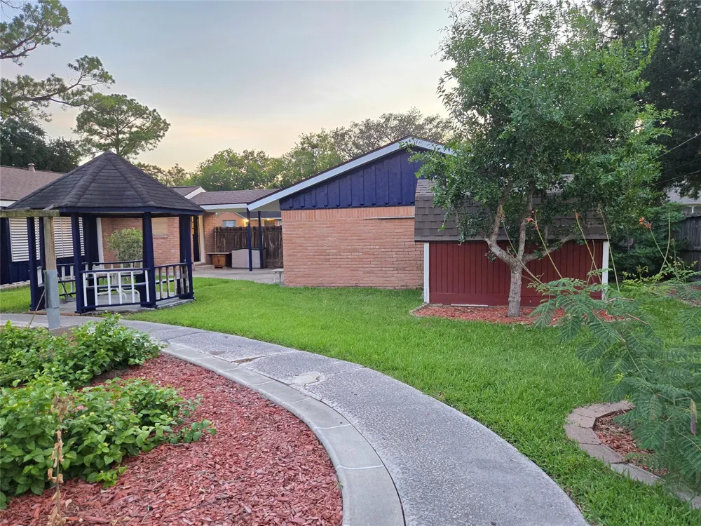 8918 Mobud Drive Houston, TX 77036