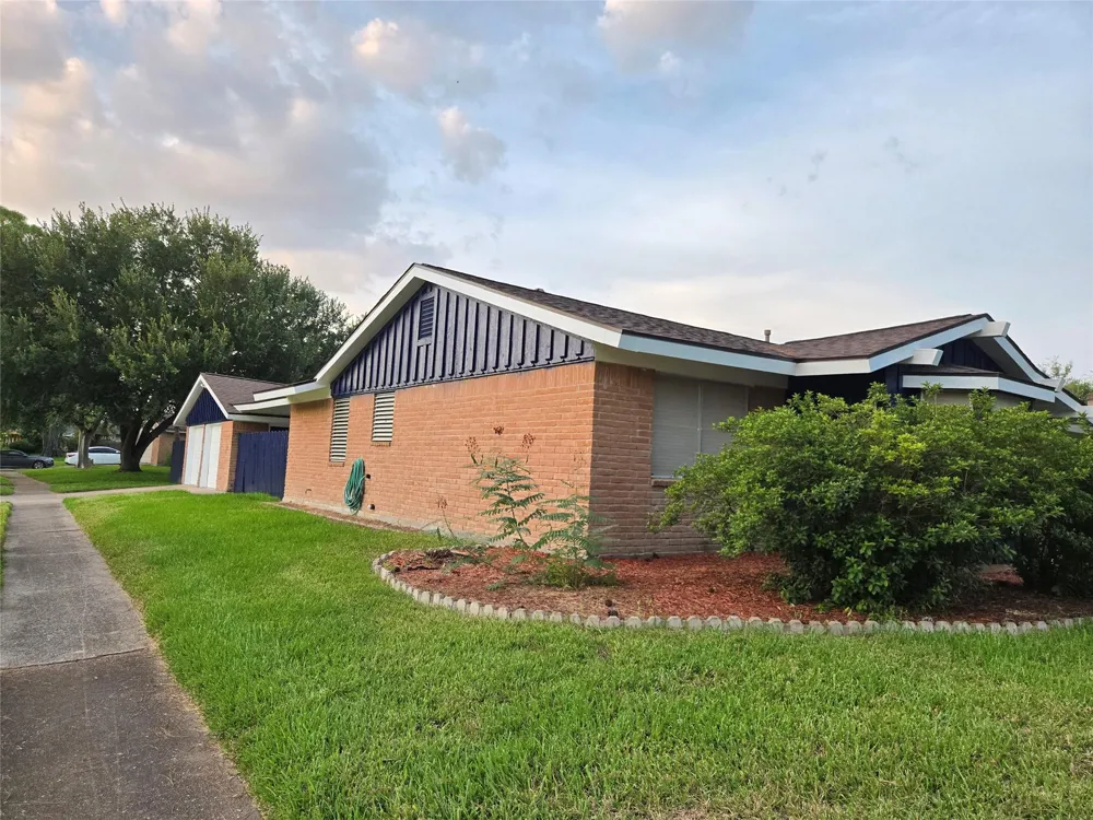 8918 Mobud Drive Houston, TX 77036