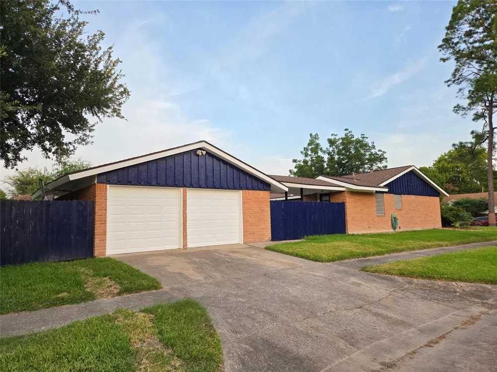 8918 Mobud Drive Houston, TX 77036
