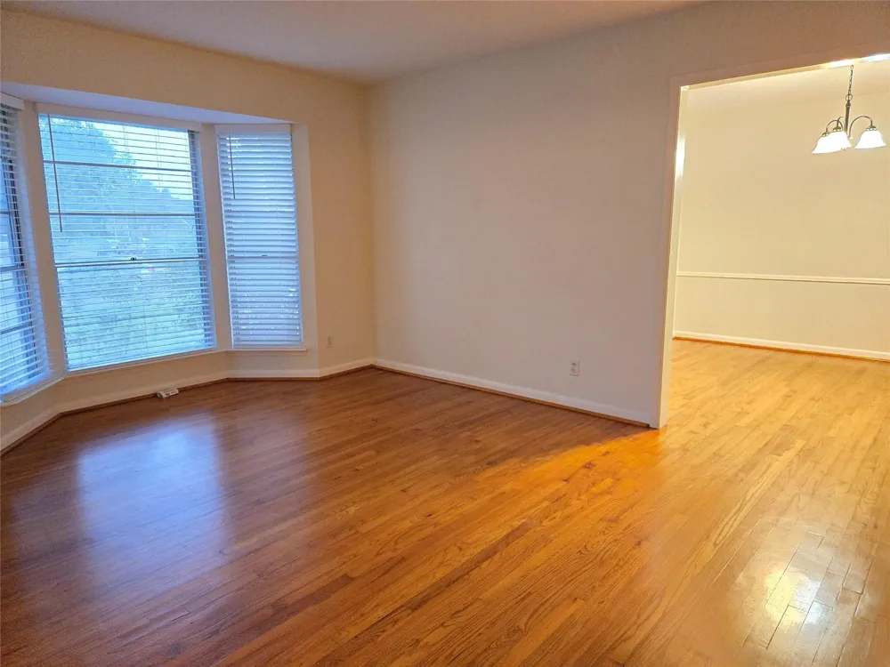 8918 Mobud Drive Houston, TX 77036