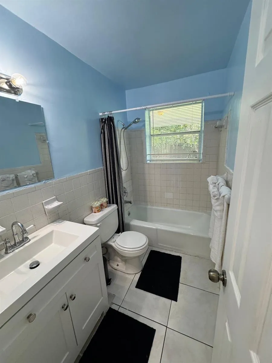 5441 NW 17TH COURT Lauderhill, FL 33313