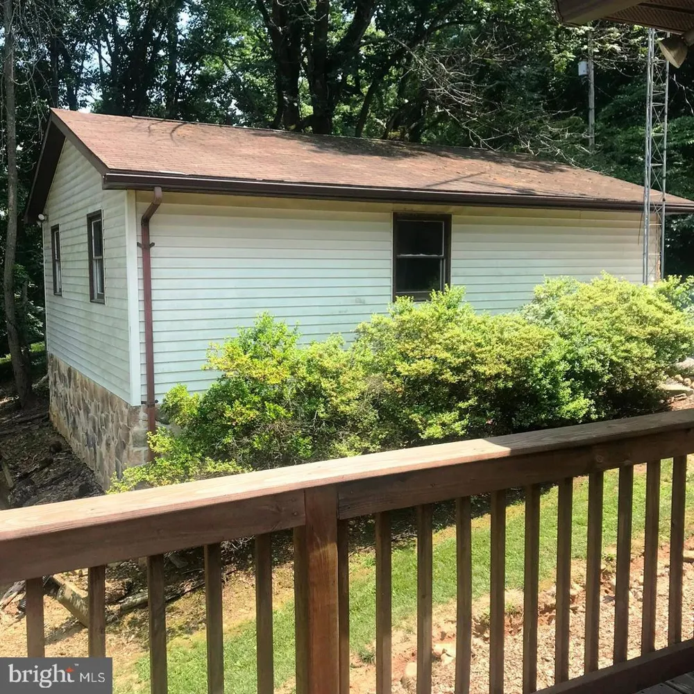 67 HARRIS DRIVE Front Royal, VA 22630