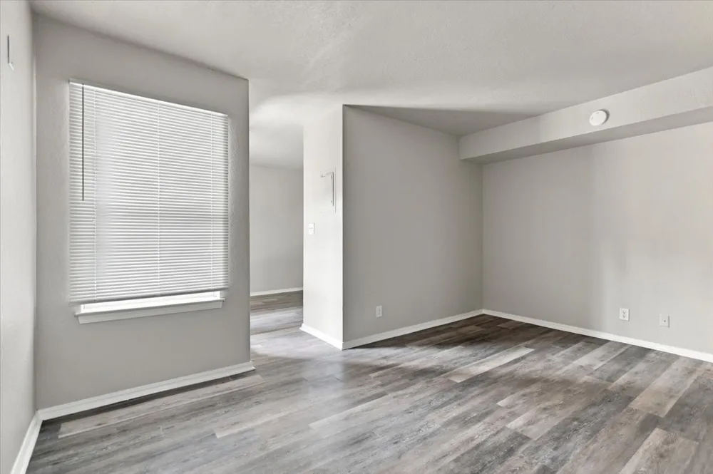 1730 E 67th Street #KJ303 Tulsa, OK 74136