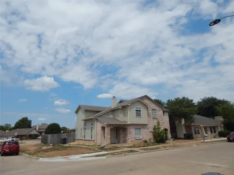 1027 Tennessee Trail
