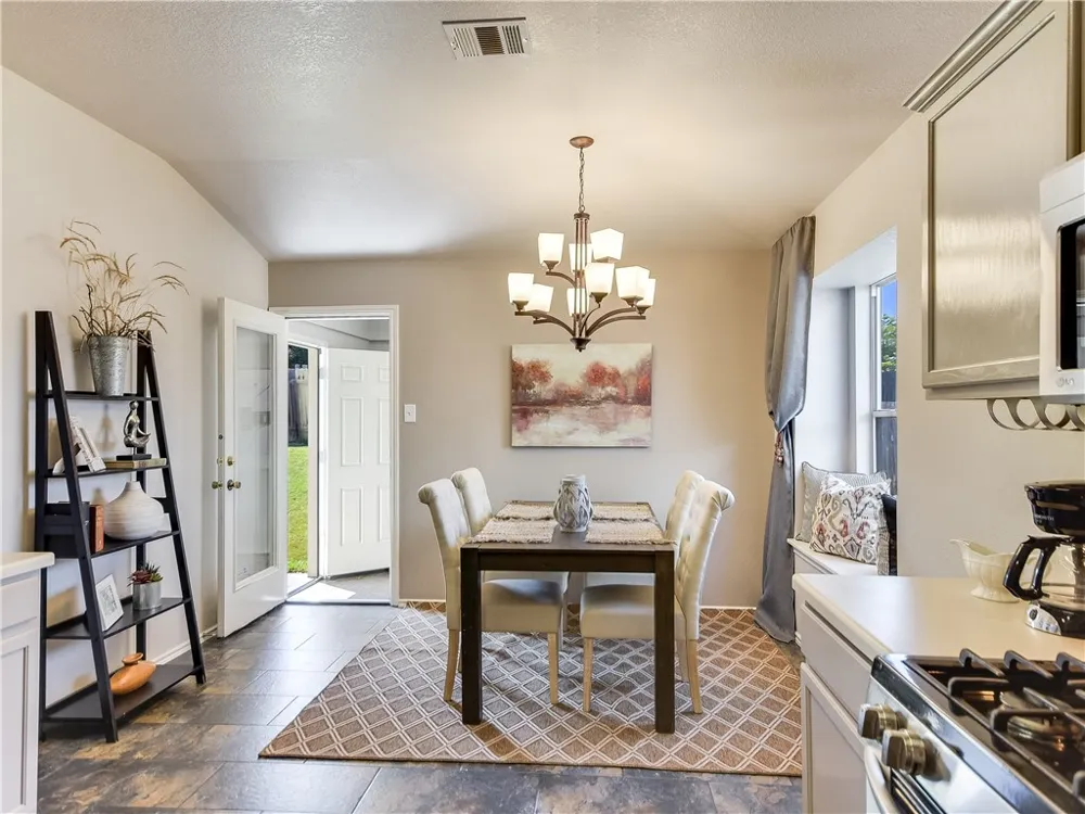 1512 Lady Grey Avenue Pflugerville, TX 78660