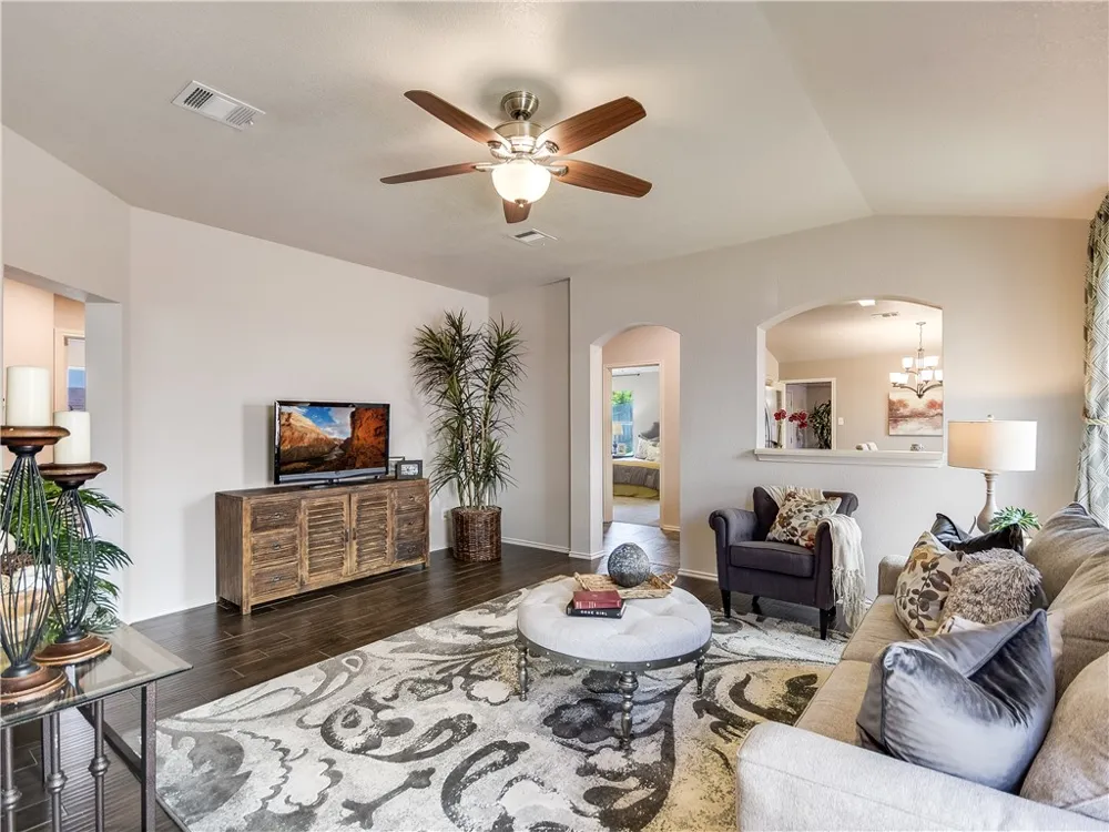 1512 Lady Grey Avenue Pflugerville, TX 78660