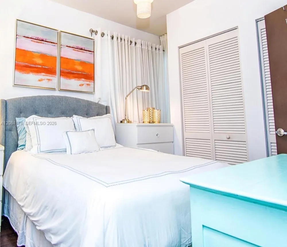 435 21st St #223 Miami Beach, FL 33139