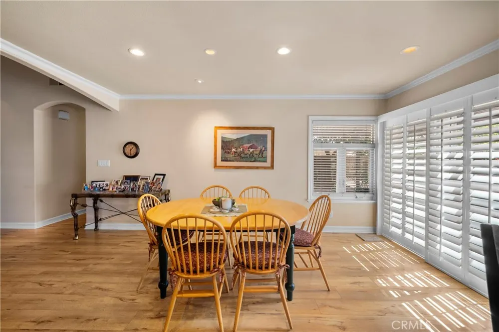 9116 Neath Ventura, CA 93004