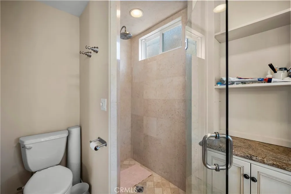 9116 Neath Ventura, CA 93004
