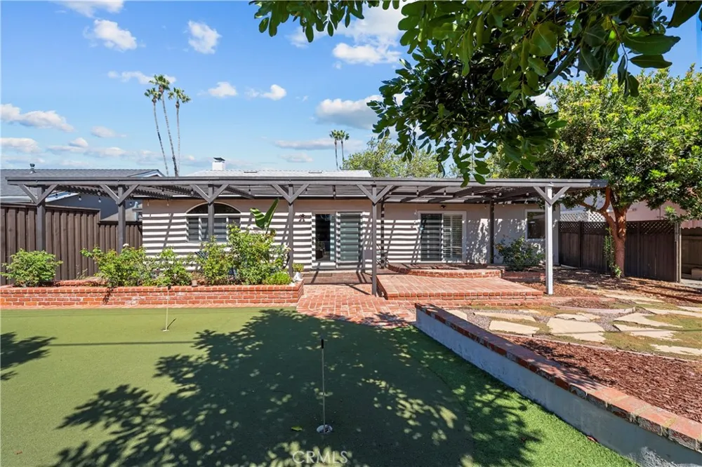 9116 Neath Ventura, CA 93004
