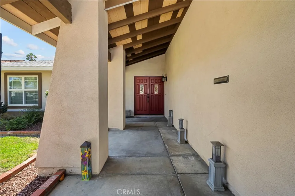 9116 Neath Ventura, CA 93004