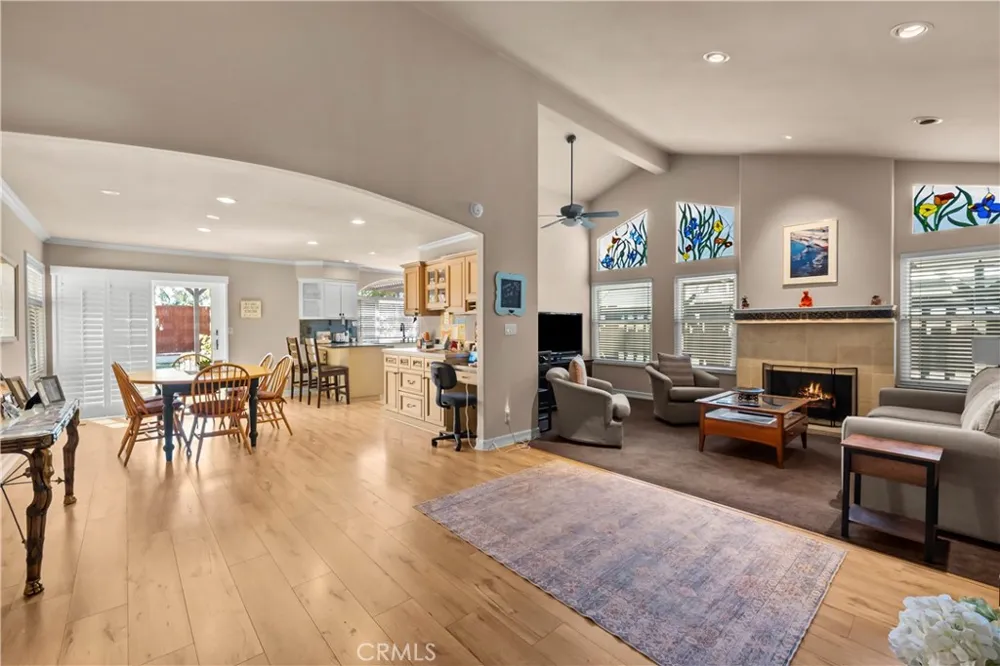 9116 Neath Ventura, CA 93004