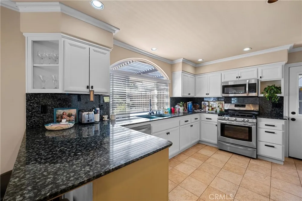 9116 Neath Ventura, CA 93004