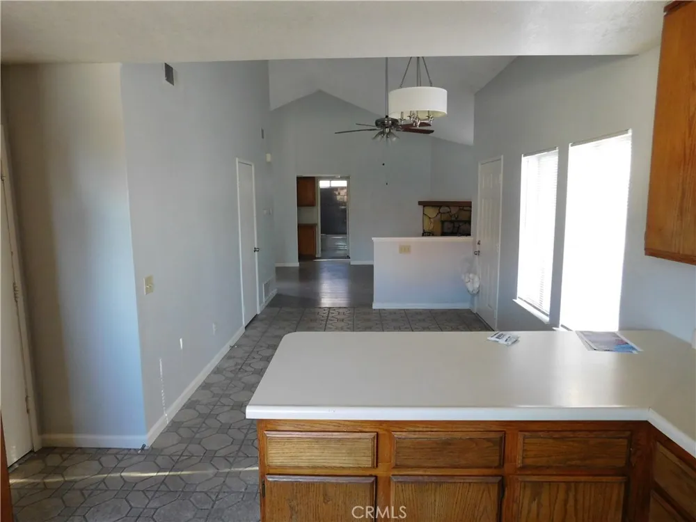 16245 Rodell Victorville, CA 92395