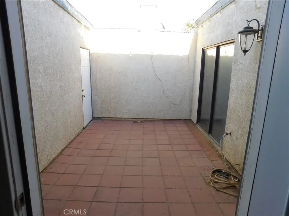 16245 Rodell Victorville, CA 92395