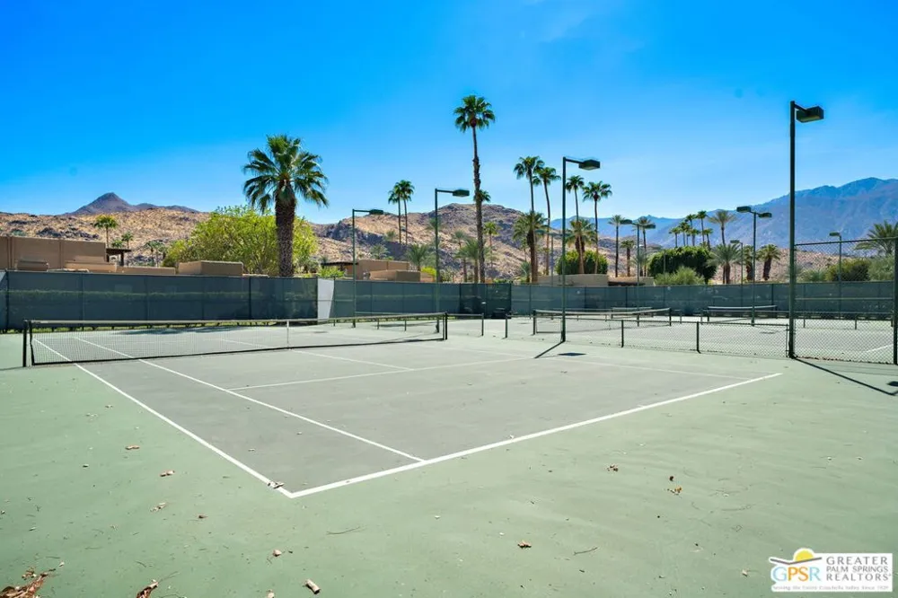 4837 S Winners Circle #A Palm Springs, CA 92264