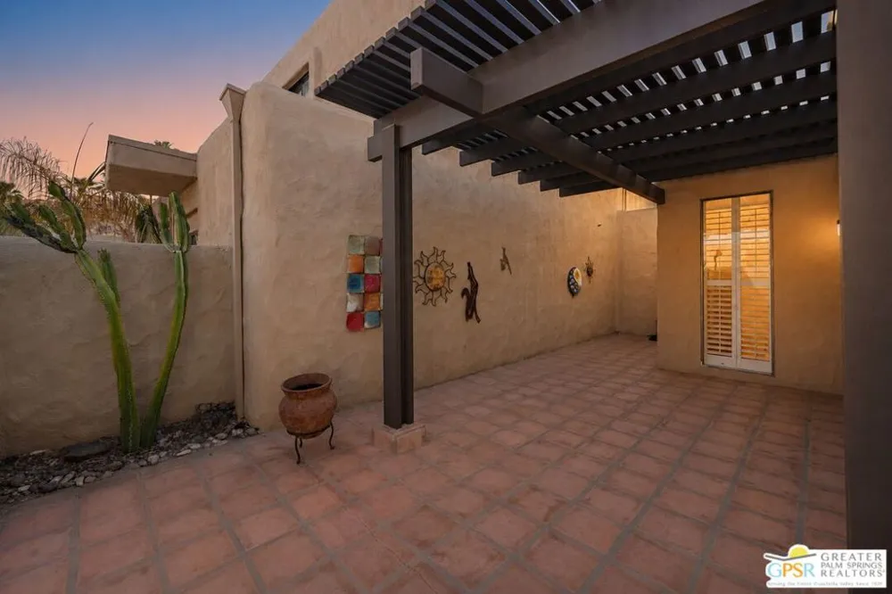 4837 S Winners Circle #A Palm Springs, CA 92264
