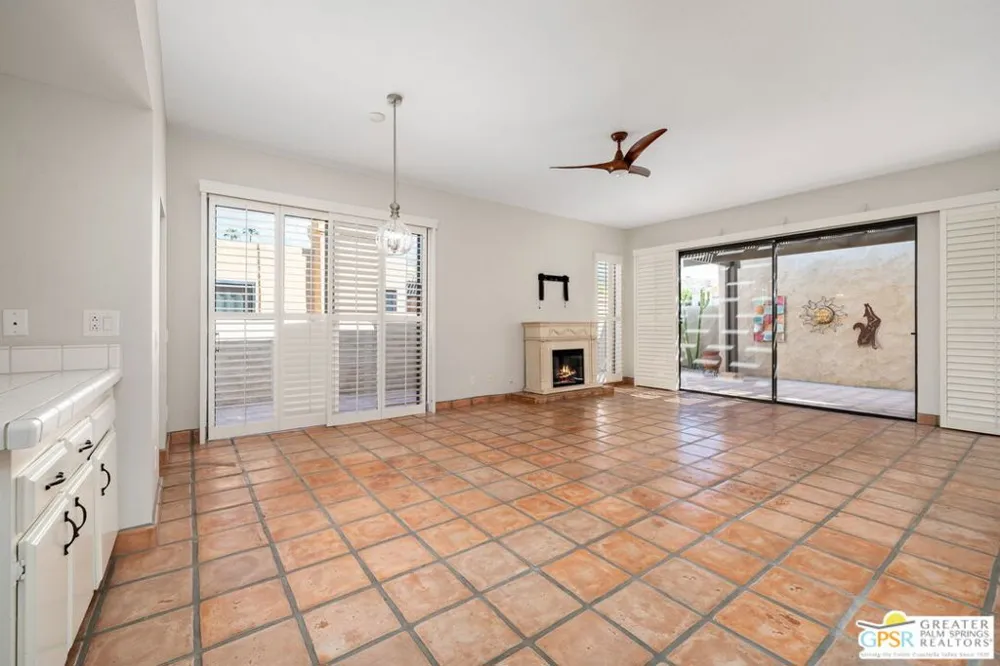 4837 S Winners Circle #A Palm Springs, CA 92264