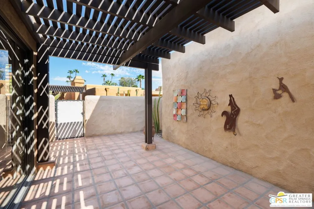 4837 S Winners Circle #A Palm Springs, CA 92264