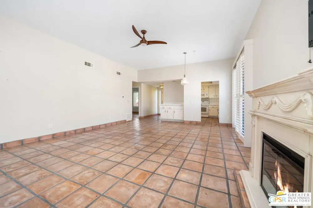 4837 S Winners Circle #A Palm Springs, CA 92264