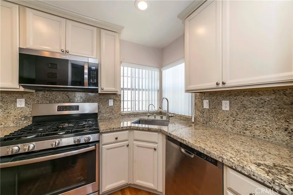 4952 Bishop Cypress, CA 90630