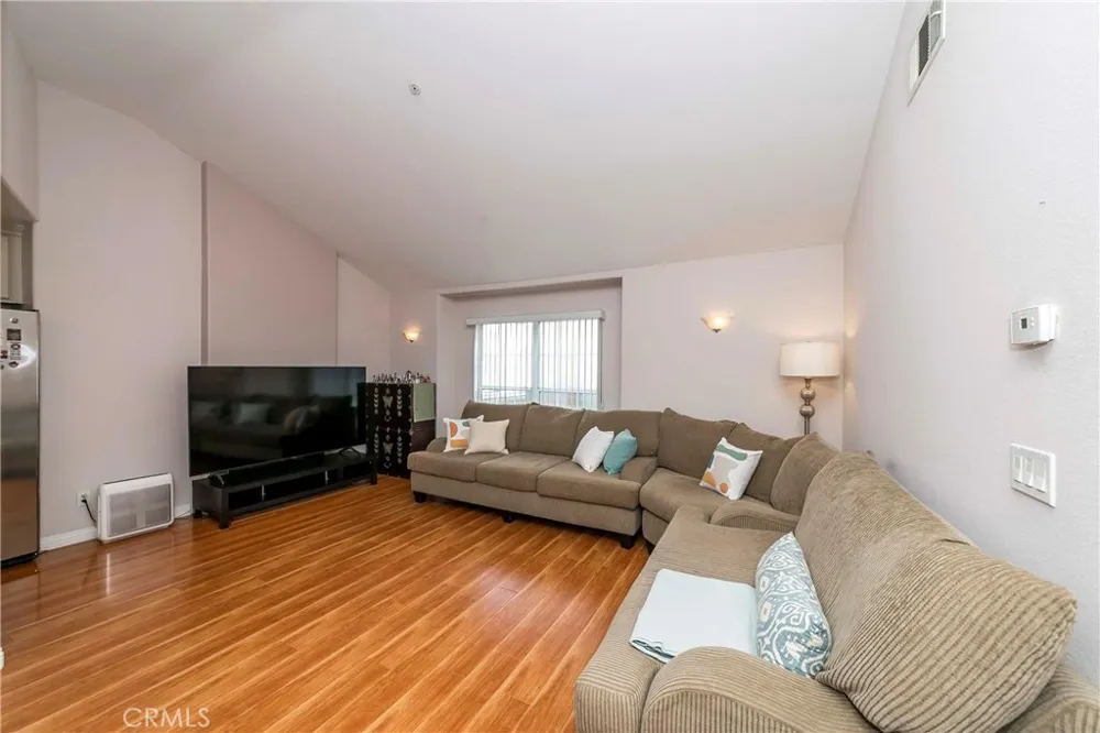 4952 Bishop Cypress, CA 90630