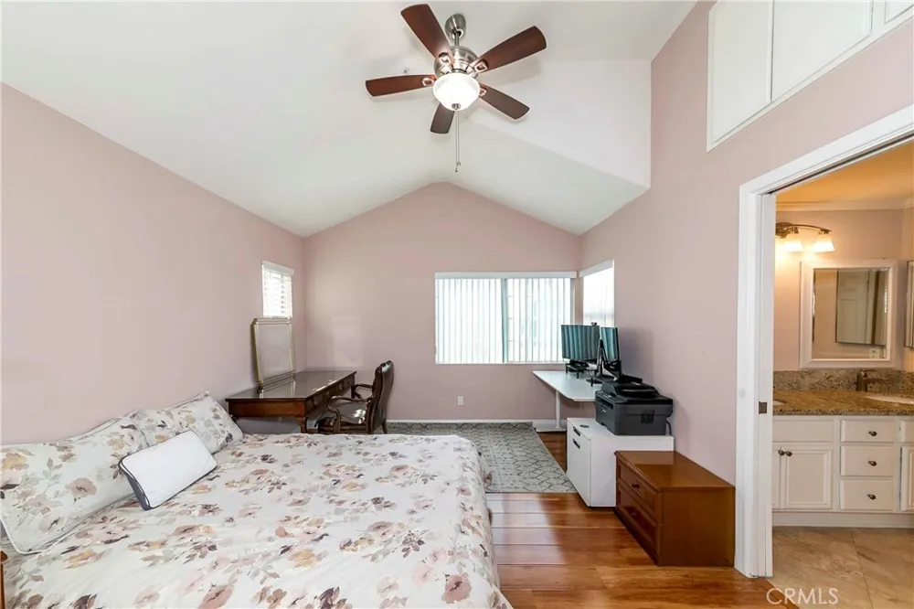 4952 Bishop Cypress, CA 90630