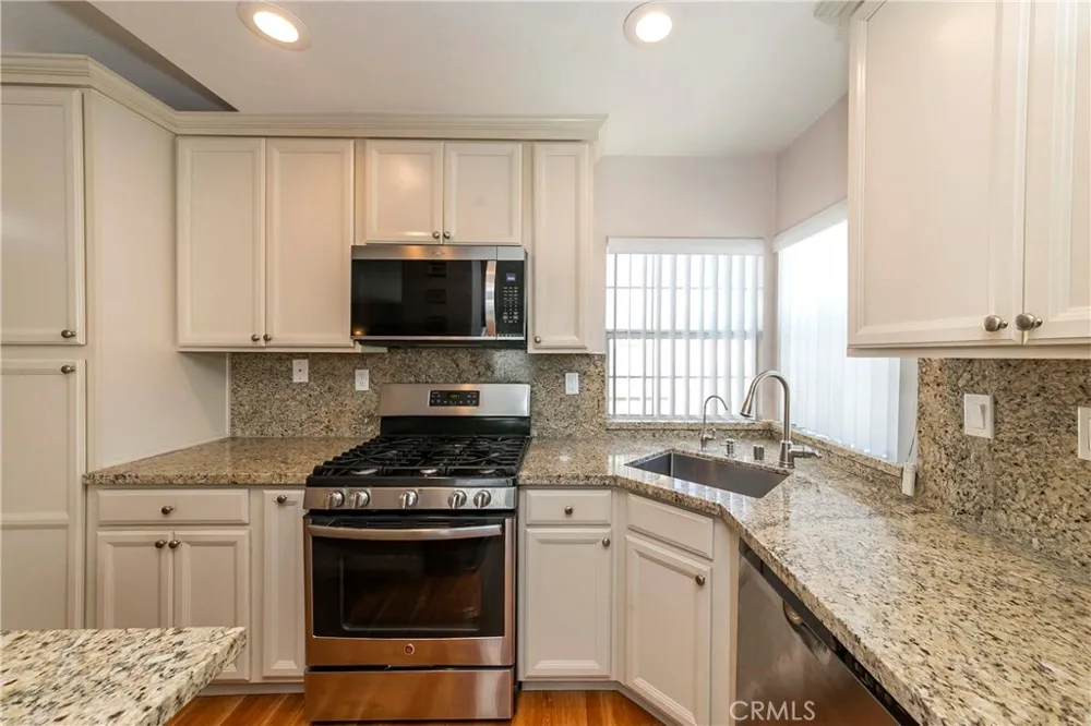 4952 Bishop Cypress, CA 90630