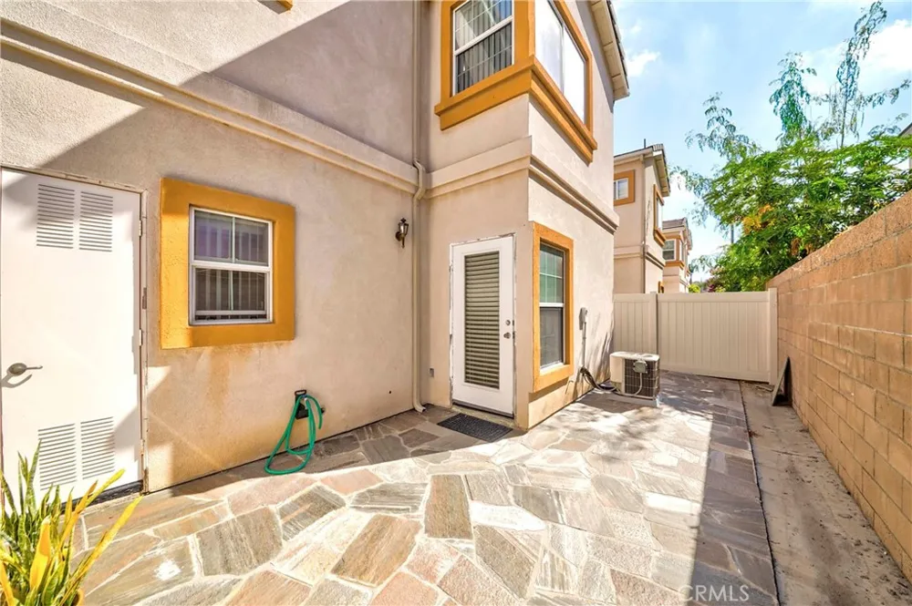4952 Bishop Cypress, CA 90630