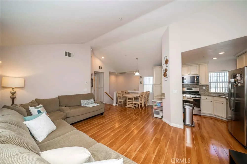 4952 Bishop Cypress, CA 90630