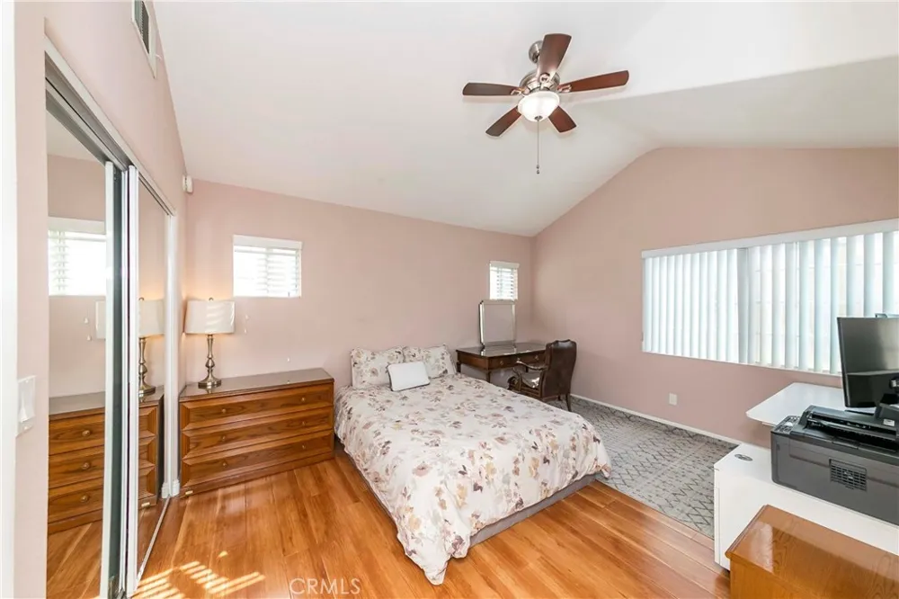4952 Bishop Cypress, CA 90630