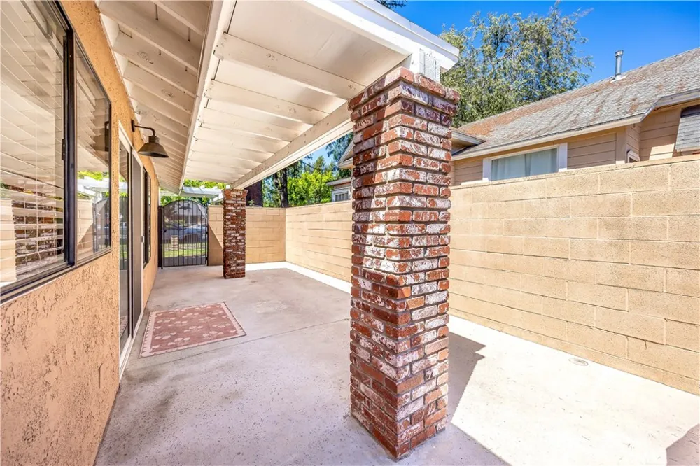 730 Euclid Upland, CA 91786