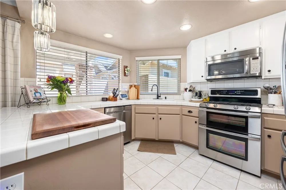 730 Euclid Upland, CA 91786