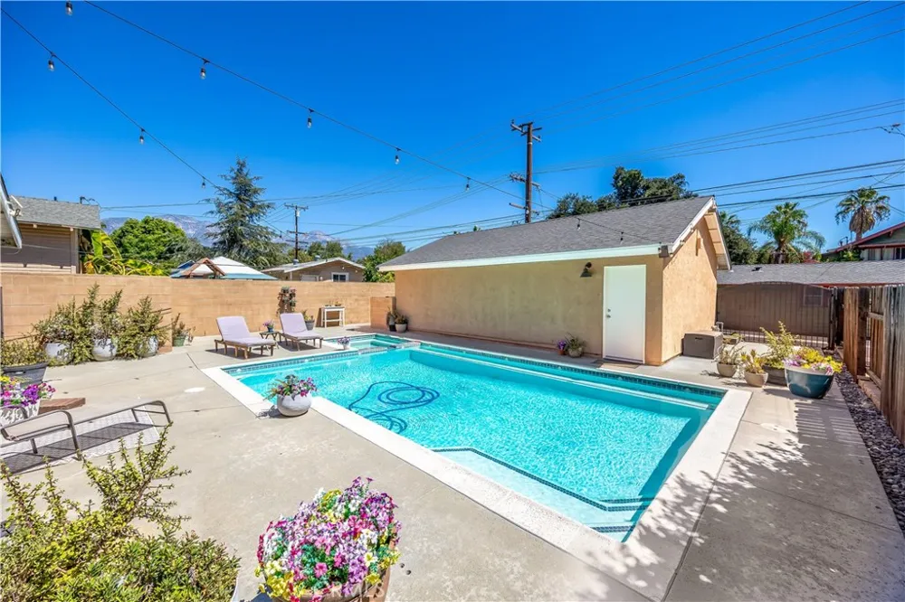 730 Euclid Upland, CA 91786