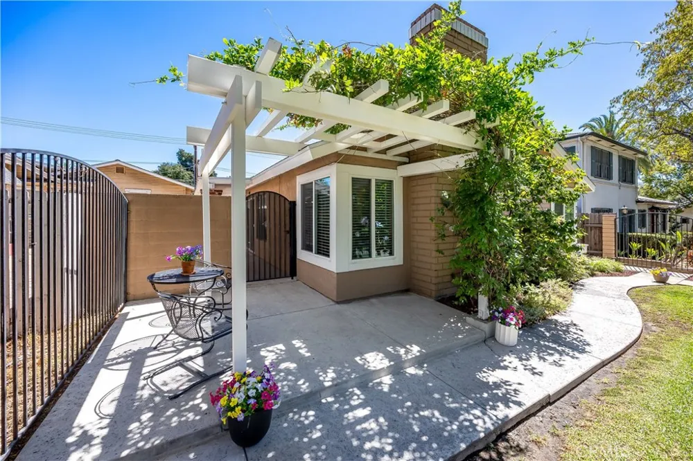 730 Euclid Upland, CA 91786