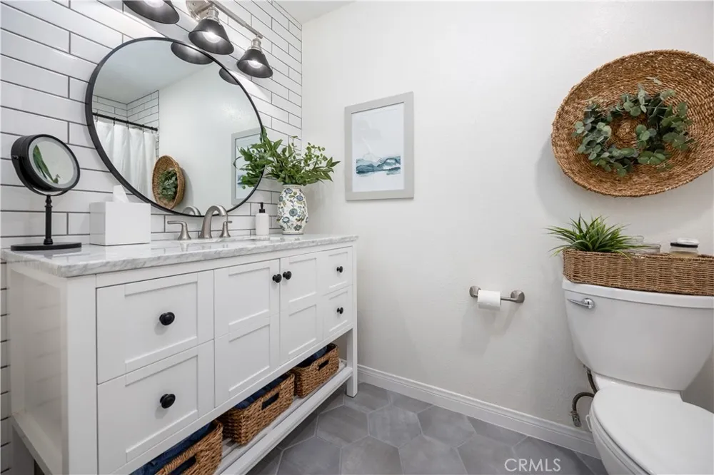 730 Euclid Upland, CA 91786