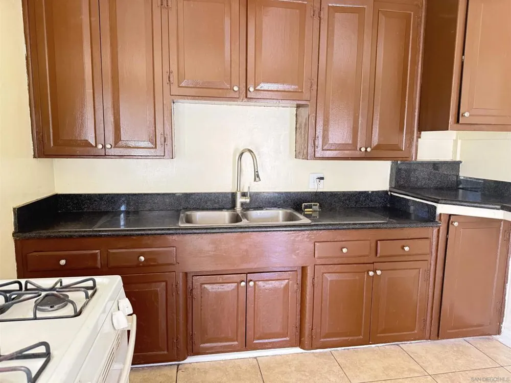 534 S 33rd San Diego, CA 92113