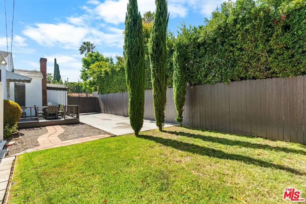 1185 Hauser Boulevard Los Angeles, CA 90019