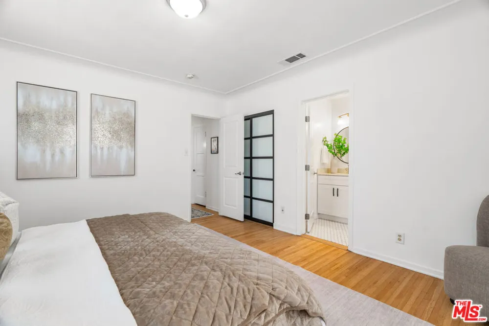 1185 Hauser Boulevard Los Angeles, CA 90019