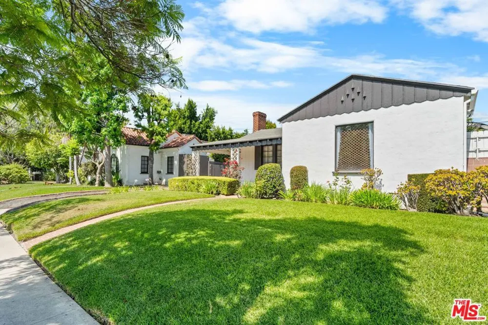 1185 Hauser Boulevard Los Angeles, CA 90019
