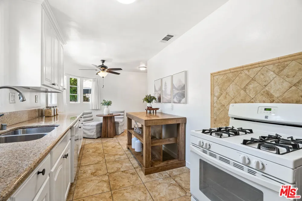 1185 Hauser Boulevard Los Angeles, CA 90019